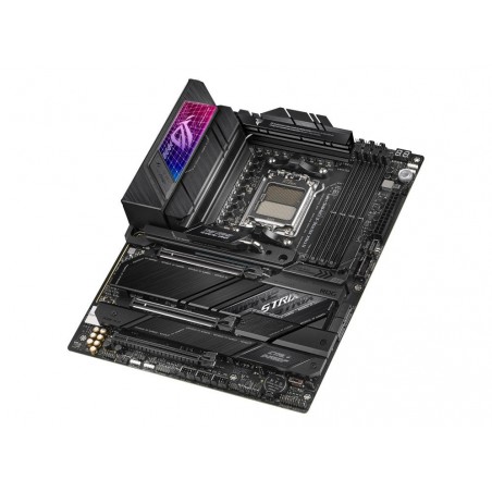 Płyta główna ROG STRIX X670E-E GAMING WIFI AM5 4DDR5 ATX Płyta główna ROG STRIX X670E-E GAMING WIFI AM5 4DDR5 ATX