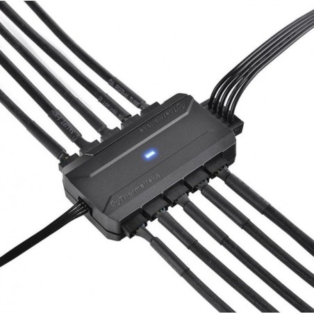 Commander FP - 10 Port Hub for PWM Fans Commander FP - 10 Port Hub for PWM Fans