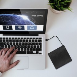 Obudowa/kieszeń na napęd optyczny CD/DVD SATA | USB3.0 | 9.5mm Obudowa/kieszeń na napęd optyczny CD/DVD SATA | USB3.0 | 9.5mm