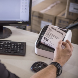 Brother QL-1100c - Drukarka etykiet - Drukarki.pl Brother QL-1100c - Drukarka etykiet - Drukarki.pl