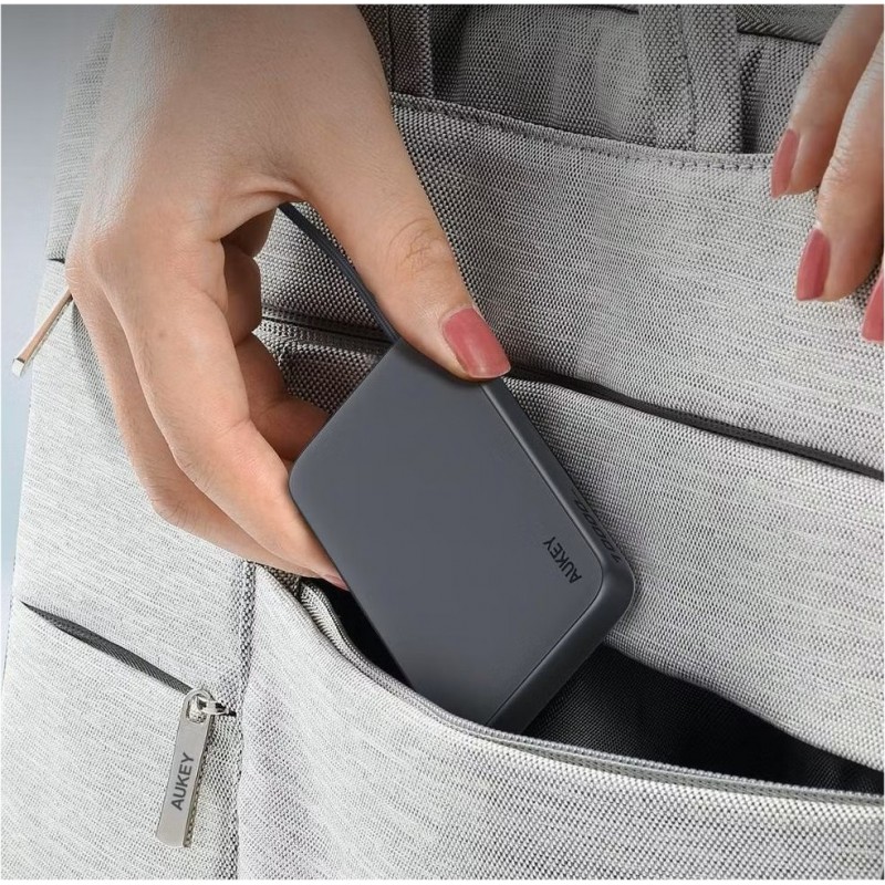 PB-Y53P PowerBank | 10000mAh | 22.5W | 4xUSB | kabel USB-C PB-Y53P PowerBank | 10000mAh | 22.5W | 4xUSB | kabel USB-C